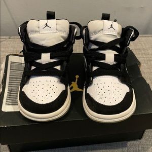 Jordan 1 mid se (TD)
